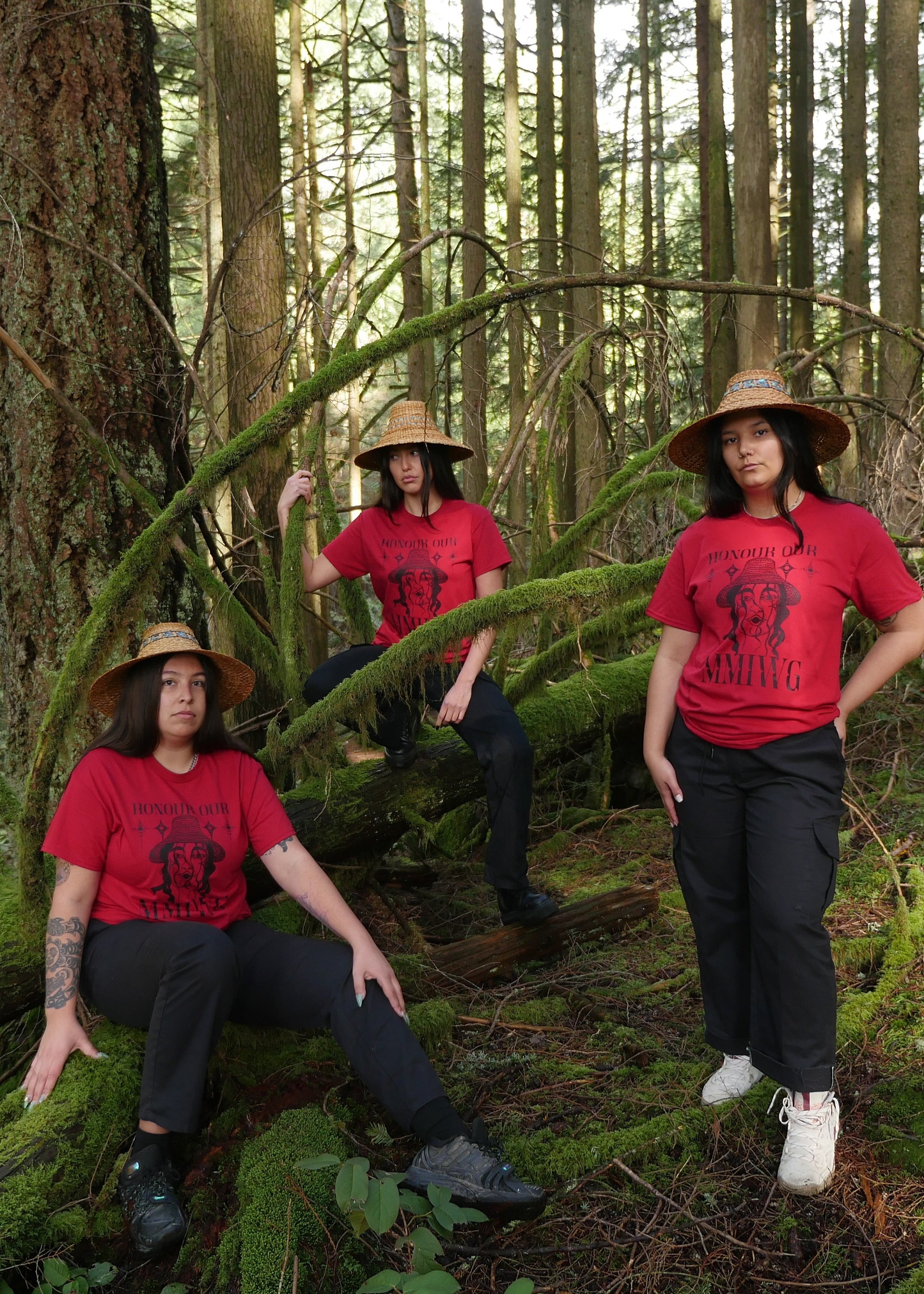 MMIW T-SHIRTS HOLA RED